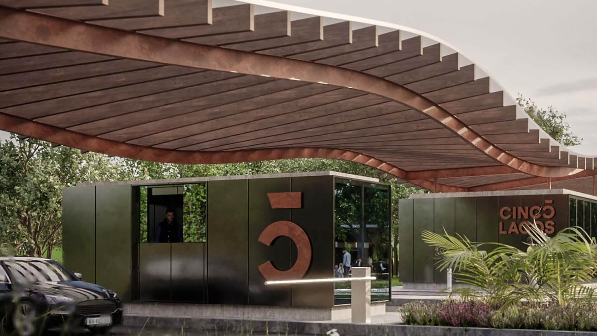 Pórtico de acceso al desarrollo Cinco Lagos con techo ondulado de madera